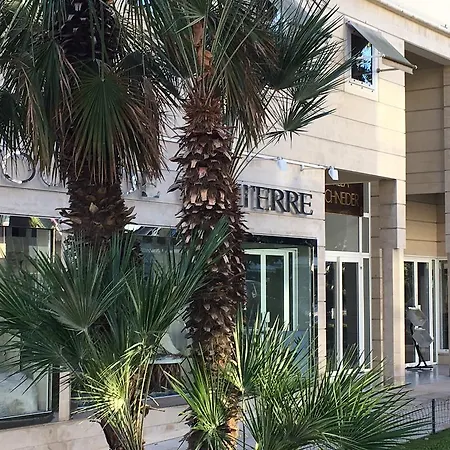 2 Pieces Climatise - Superbe Piscine & Wifi- Coeur De Ville - Schneider - 500 M Rue D'antibes & Plages *